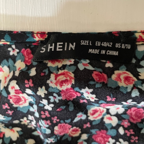 Dress - Picture 2 of 3